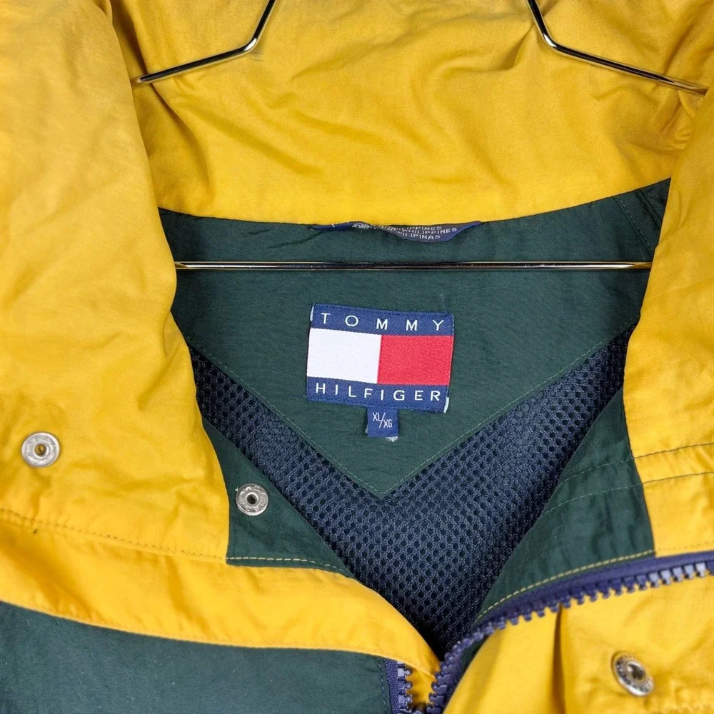 Vintage Tommy Hilfiger Windbreaker Jacket Green XL Spellout Logo 90s Sailing